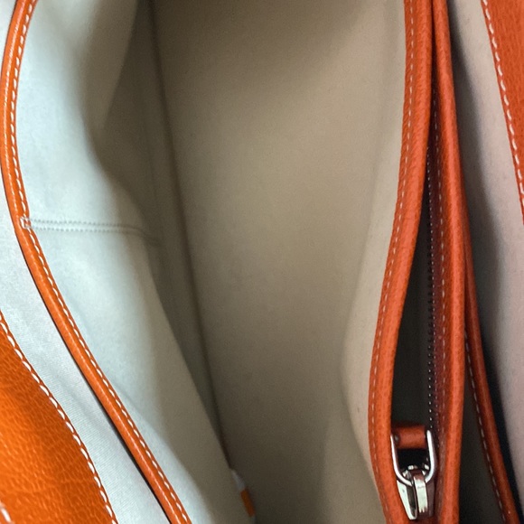 Tod’s orange bag - Picture 7 of 9